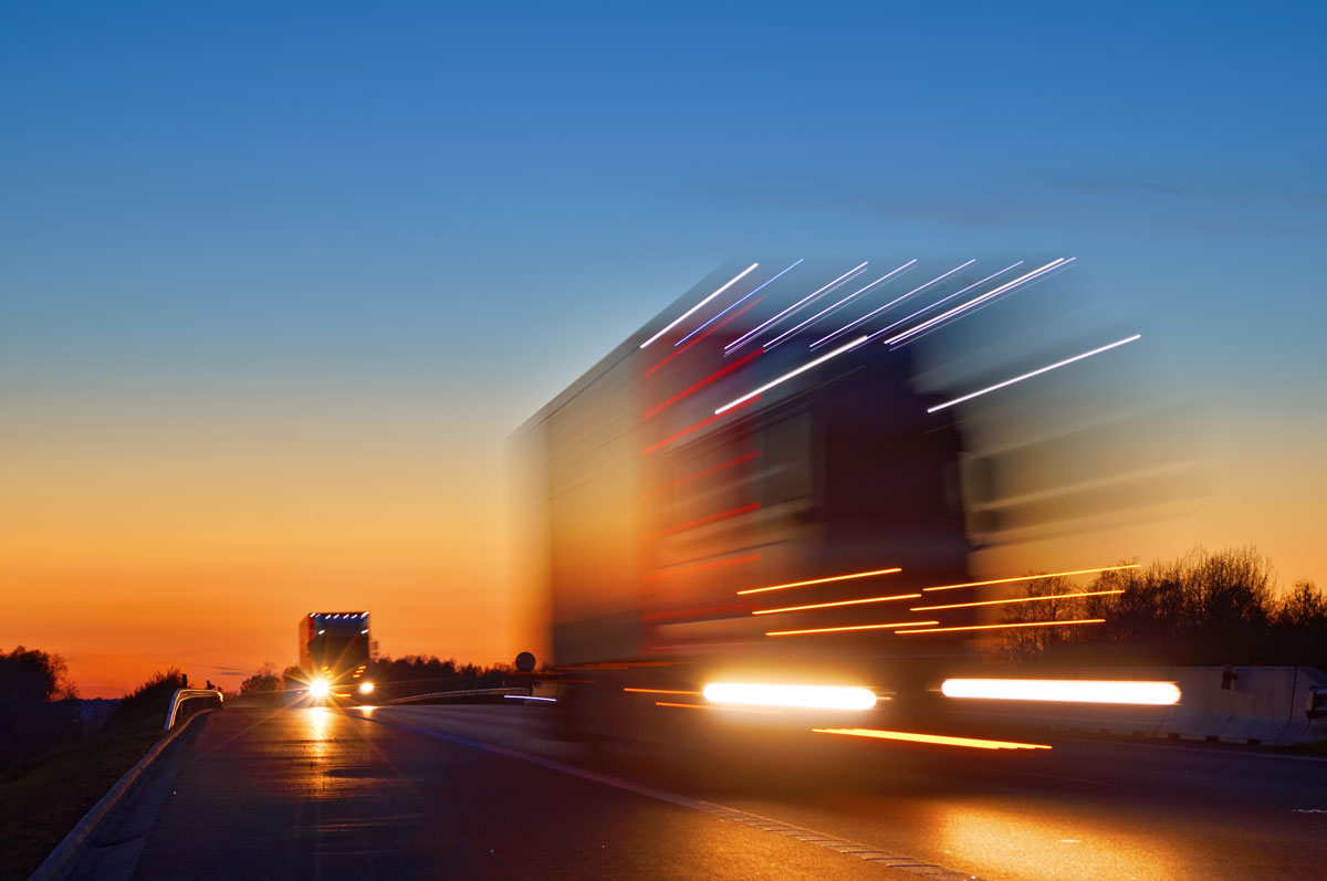 How Much Do Truckers Earn What Is A Truckers Income 